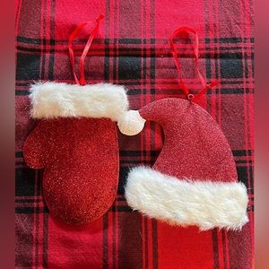 Santa hat and mitten glitter Christmas ornaments with fur, metal
